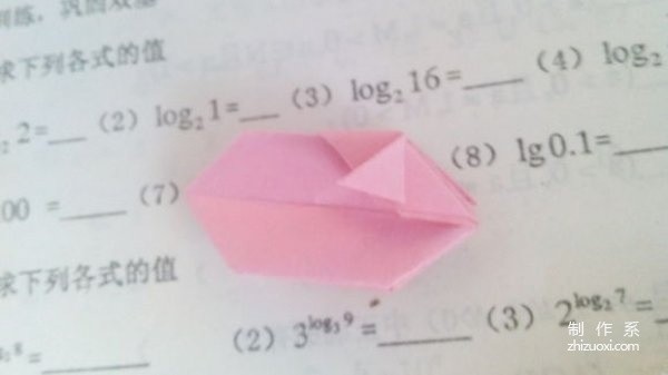 DIY tutorial for making cute hamster-shaped origami illustrations