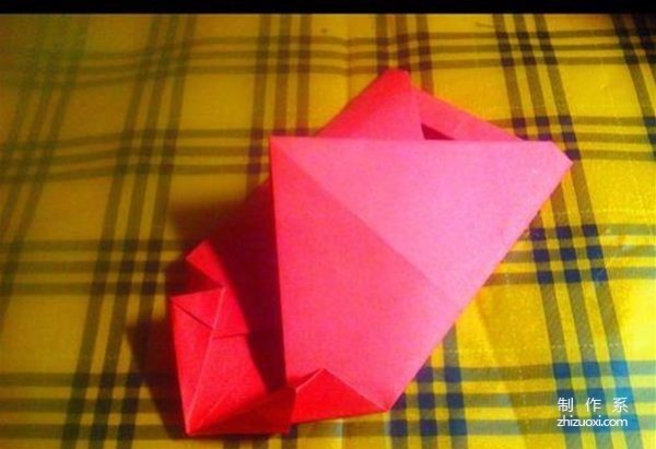 Very simple and beautiful origami illustration of love envelope