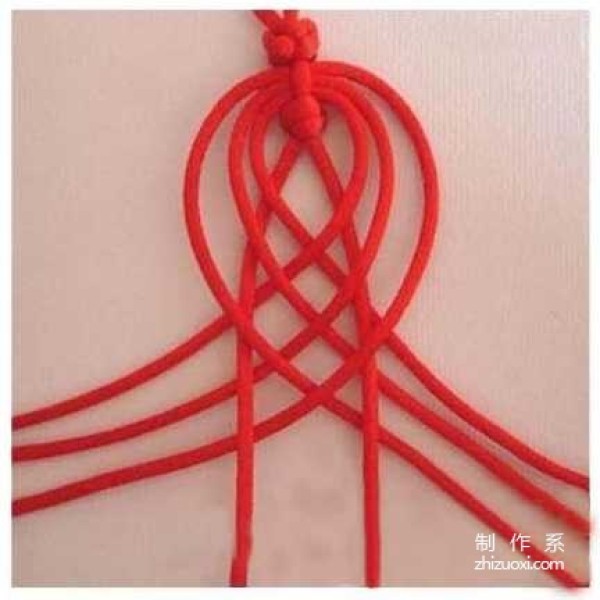 Illustration of the simple weaving method of the red rope bracelet in Lu Zhens Legend