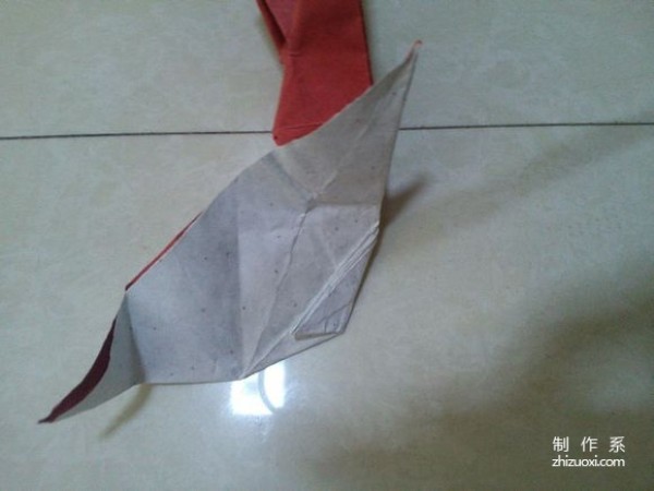 Real-life illustrated tutorial on how to make fox origami