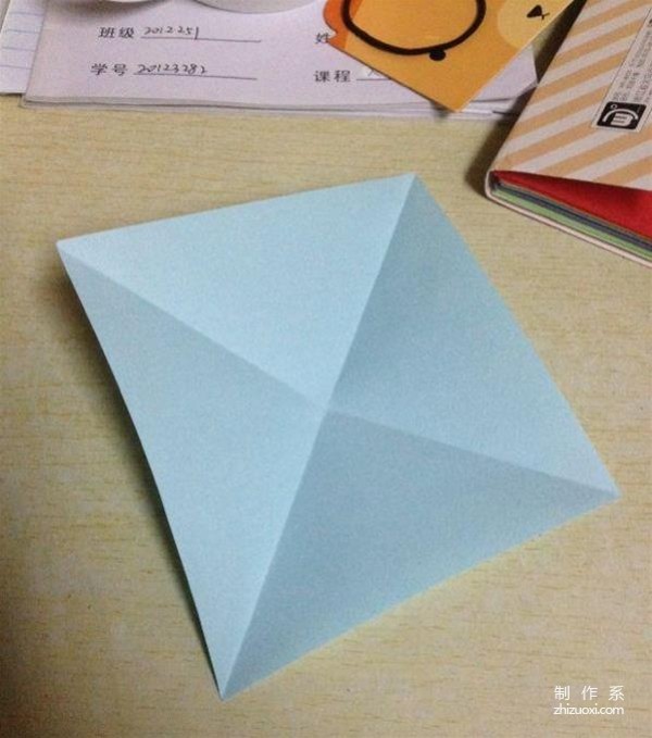 Interesting DIY simple handmade origami tutorial with illustrations of the little penguin method