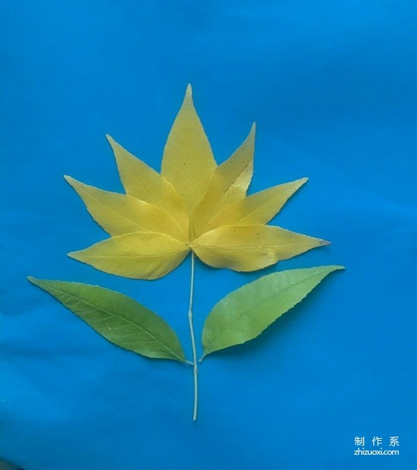 Beautiful and creative DIY handmade leaf stickers tutorial to make golden chrysanthemums