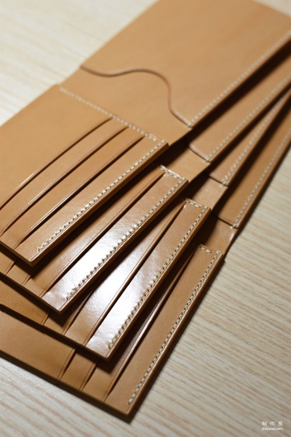 The production process of cordovan leather high bridge short clip wallet