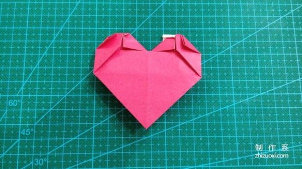 Illustrated tutorial on how to fold a confession love origami letters LOVE