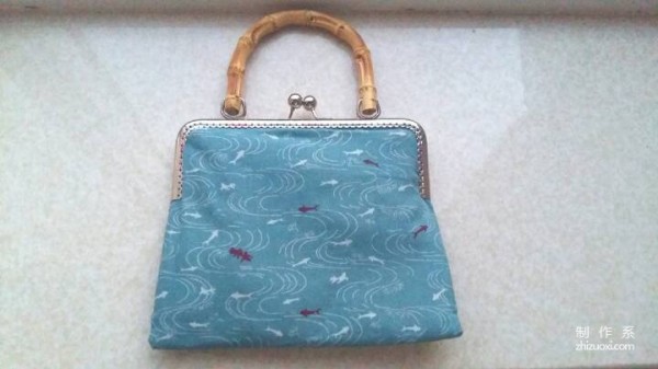 Super simple and beautiful handmade method for making women’s handbags from fabric