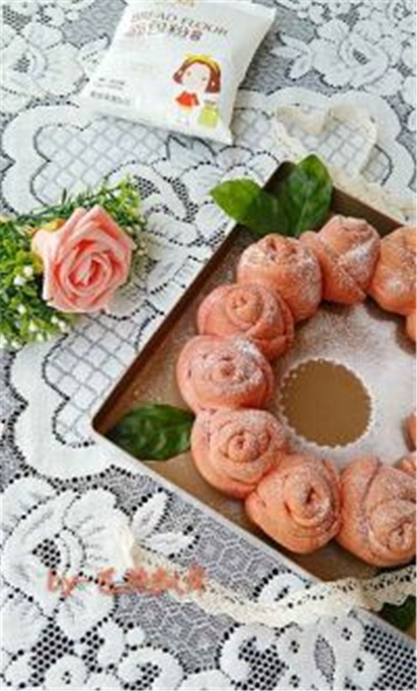 Romantic hand-baked DIY creative rosette buns