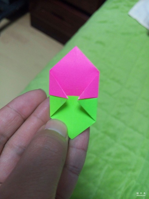 Making a paper crane bookmark, origami making tutorial for a double-sided paper crane bookmark