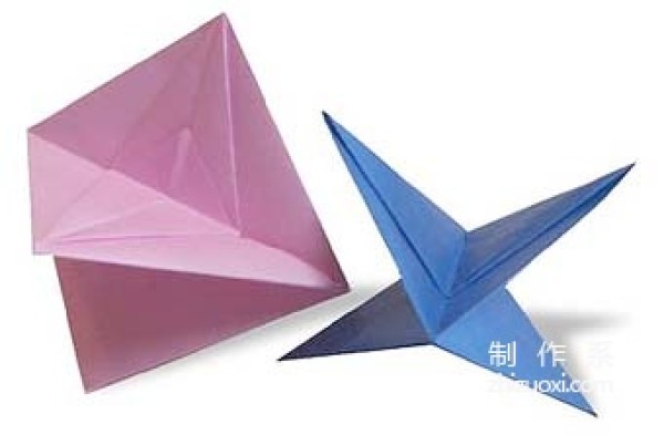 Illustration of the origami method of blowing a top