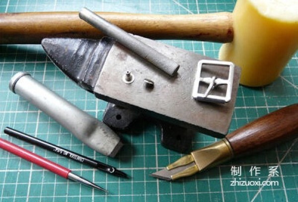 Basic Leather Skills: Hardware Installation