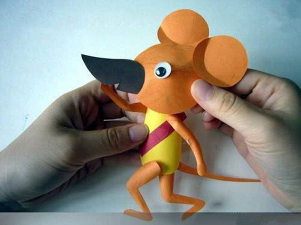 Lifelike paper mouse