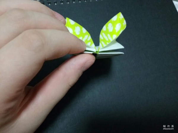 How to make origami of cute little cubed bunny rabbit