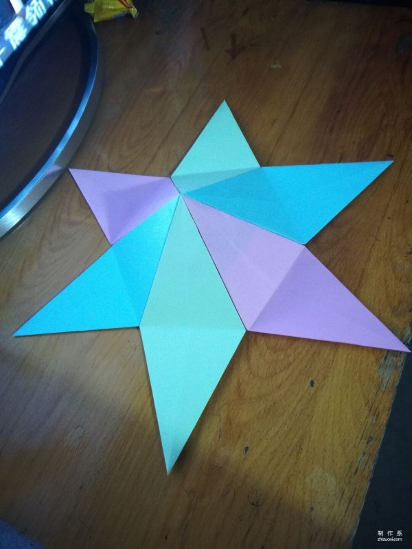 Very beautiful handmade DIY hexagonal three-dimensional star production method