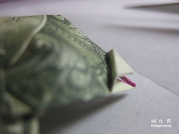 Detailed tutorial of dollar carp origami banknote real shot pictures