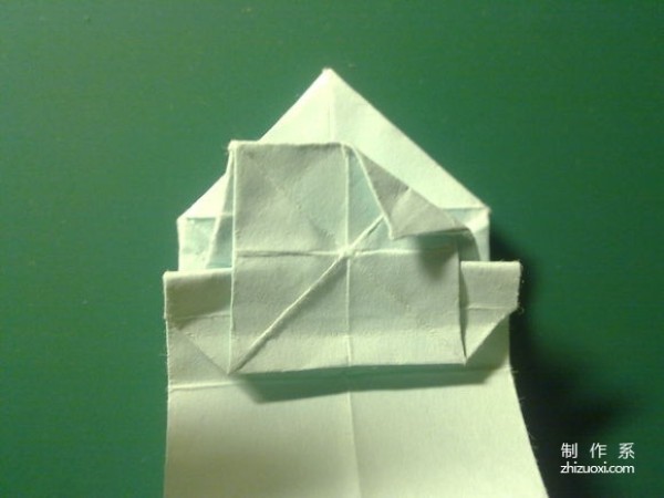 Cartoon three-dimensional cute version of Hatsunes handmade origami tutorial with detailed explanation of origami pictures