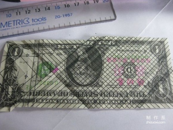 Detailed tutorial of dollar carp origami banknote real shot pictures