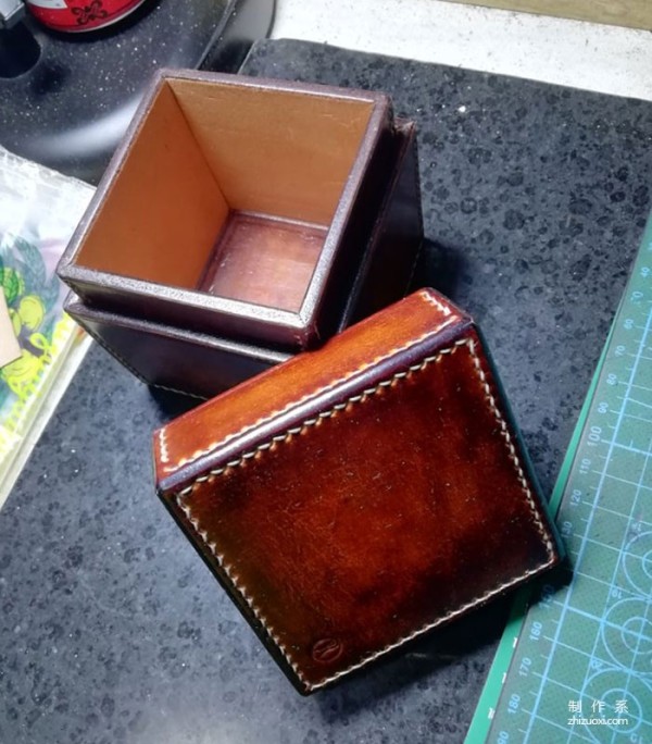 Leather box made by horse stitching